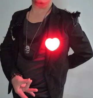 Srce Svjetlo (Crvena Boja) Trikove trikova Svjetlo Ljubav Magie Pozornici Približio Vatri Rekvizite Komedija Pribor za Dan Zaljubljenih